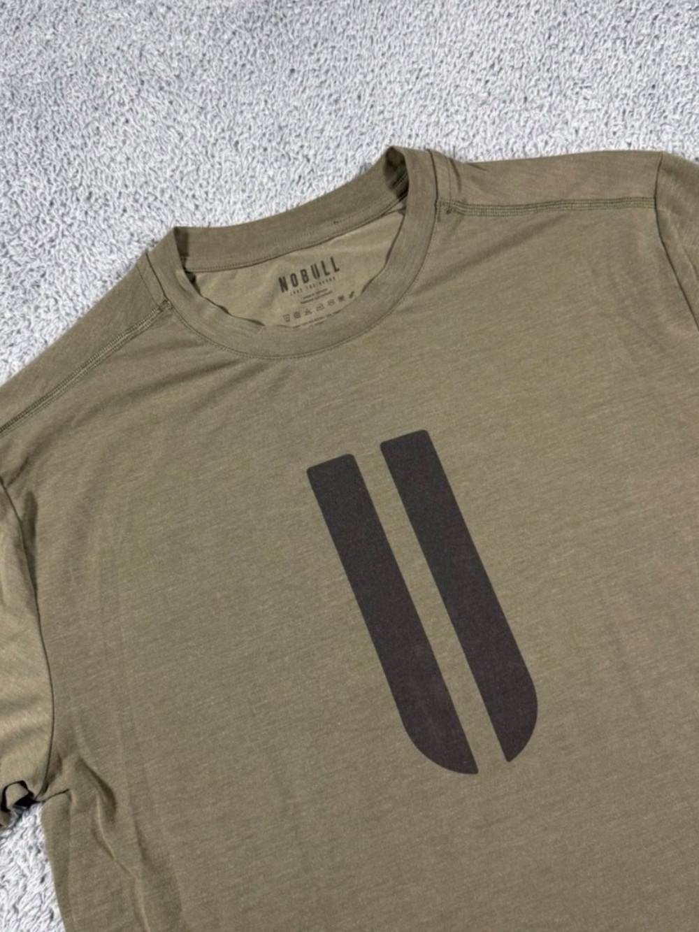 NO BULL T-Shirt Mens Medium Olive Army Green Performance Graphic Short Sleeve T